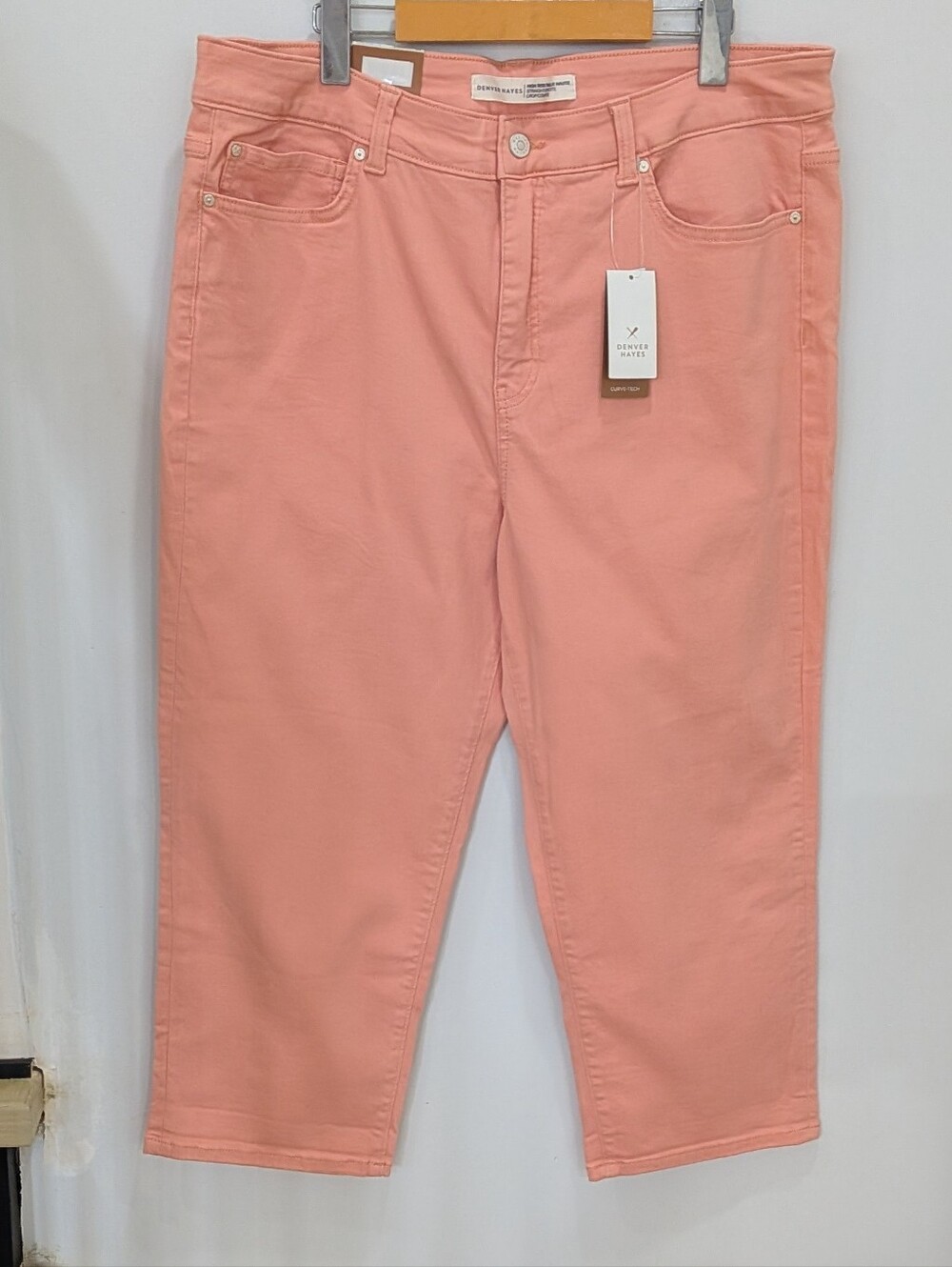DENVER HAYES | Women's Light Pink Curve-Tech Hi-Rise Straight Leg Cropped Jeans